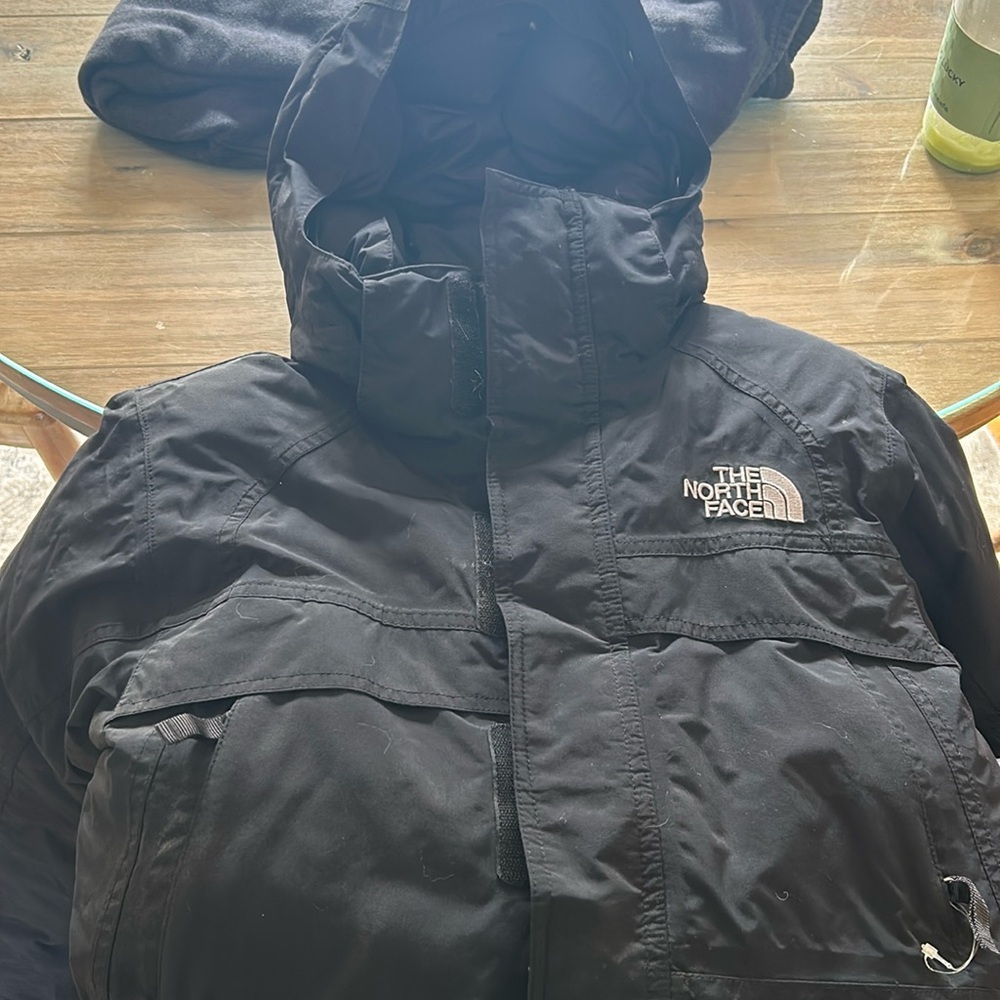 THE NORTH FACE boys size XS HYVENT winter jacket